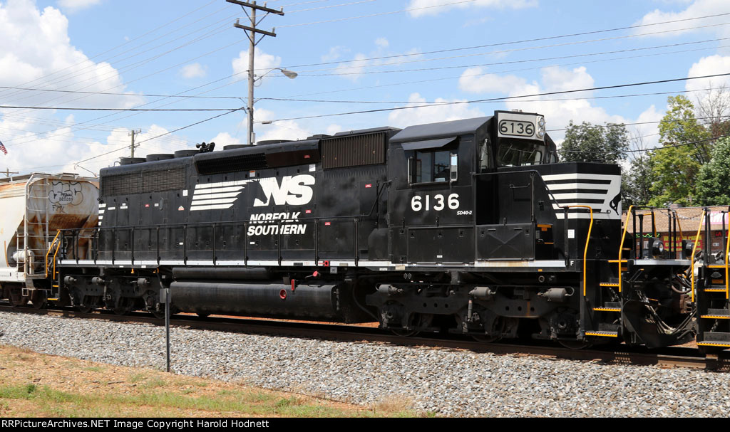 NS 6136